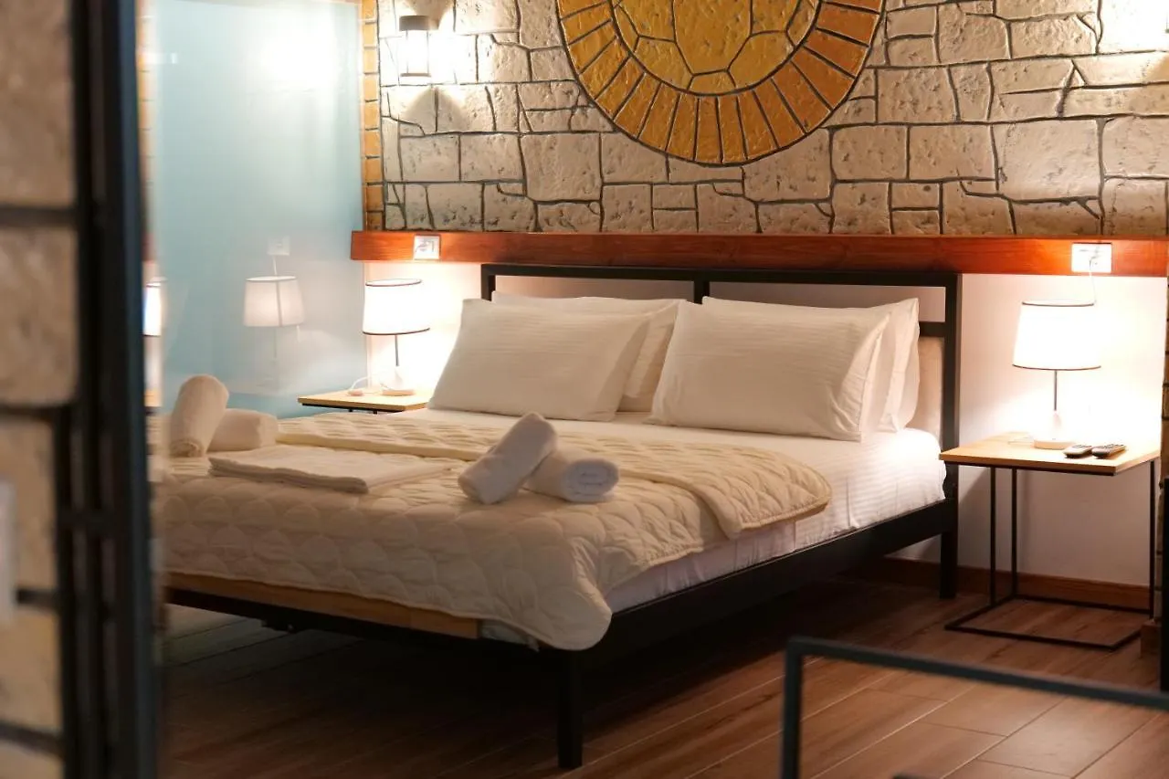 Oceanic Overview Suites Саранда