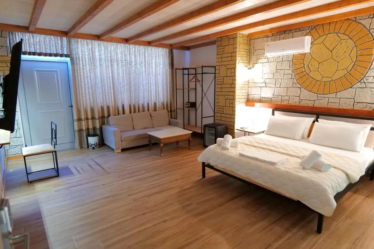 Отель Oceanic Overview Suites Саранда