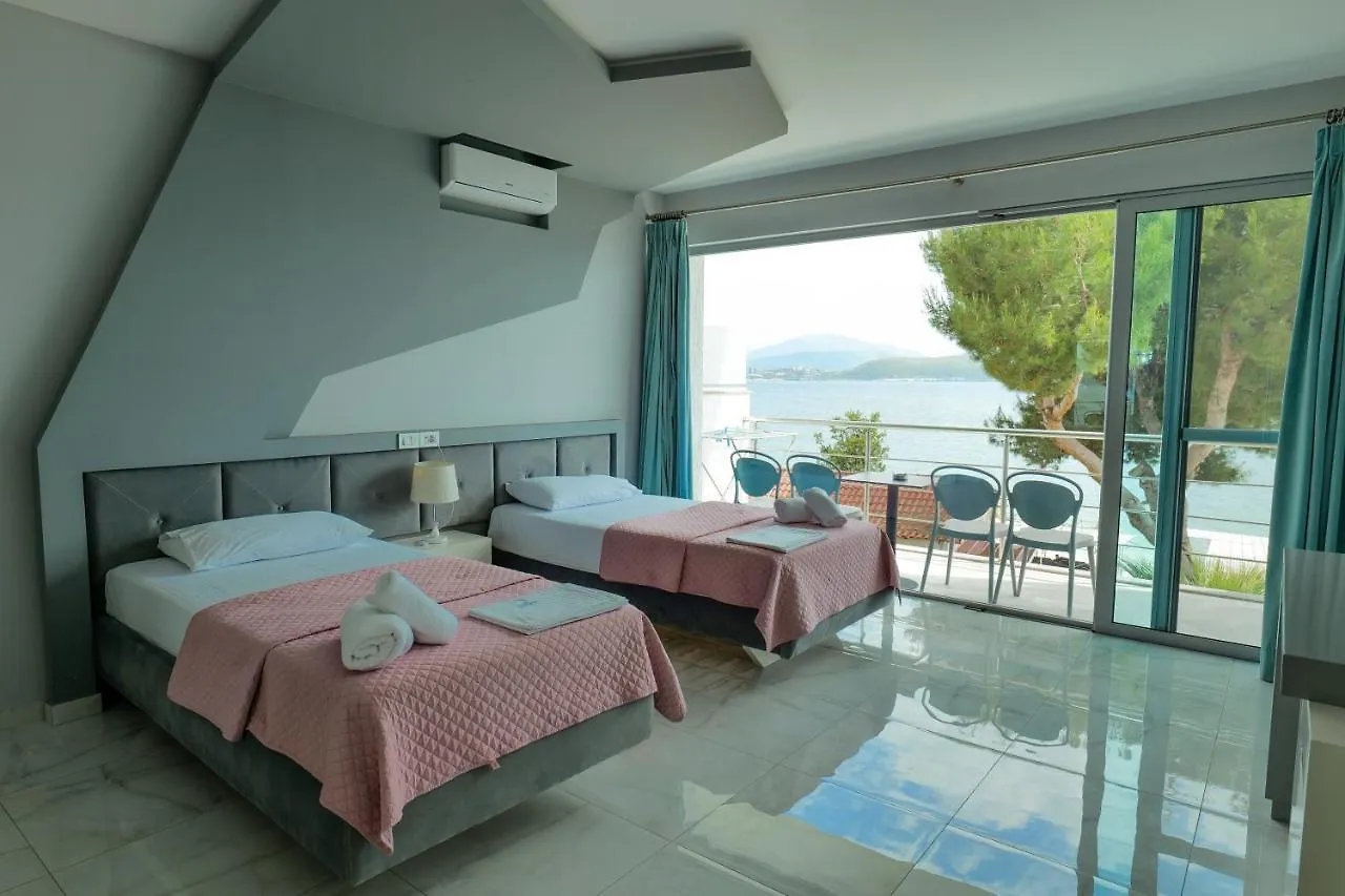 Oceanic Overview Suites Саранда Отель