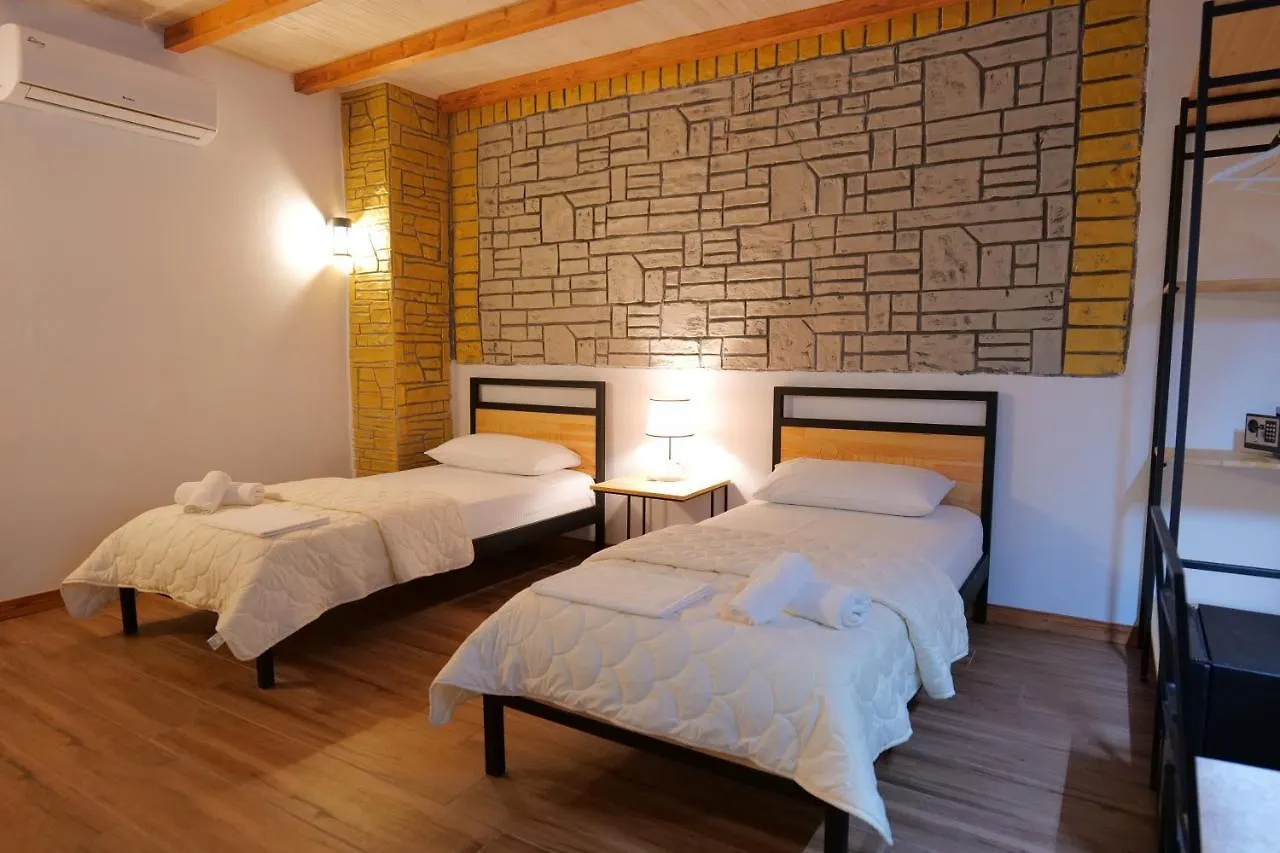 **** Отель Oceanic Overview Suites Саранда Албания