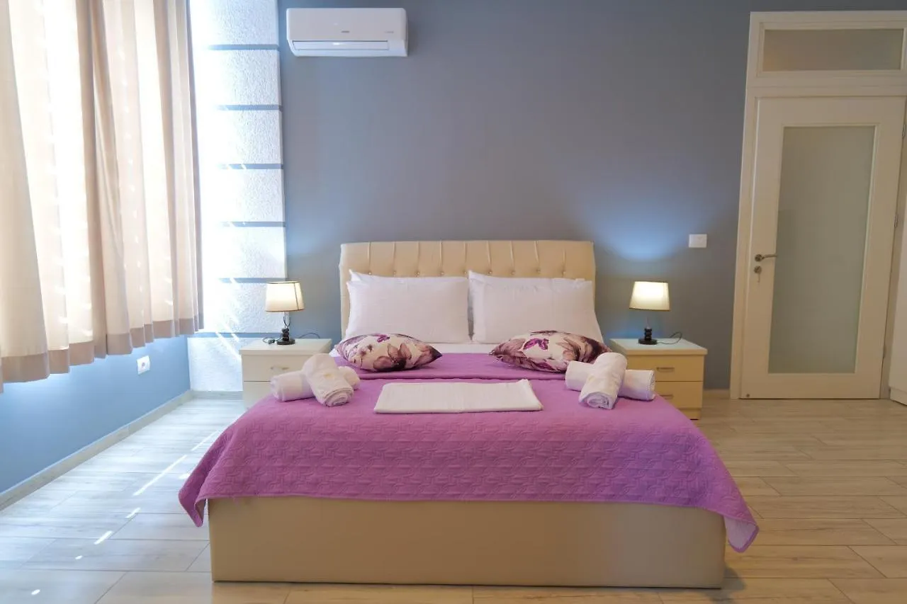 海洋概览套房住宿 Sarandë 酒店