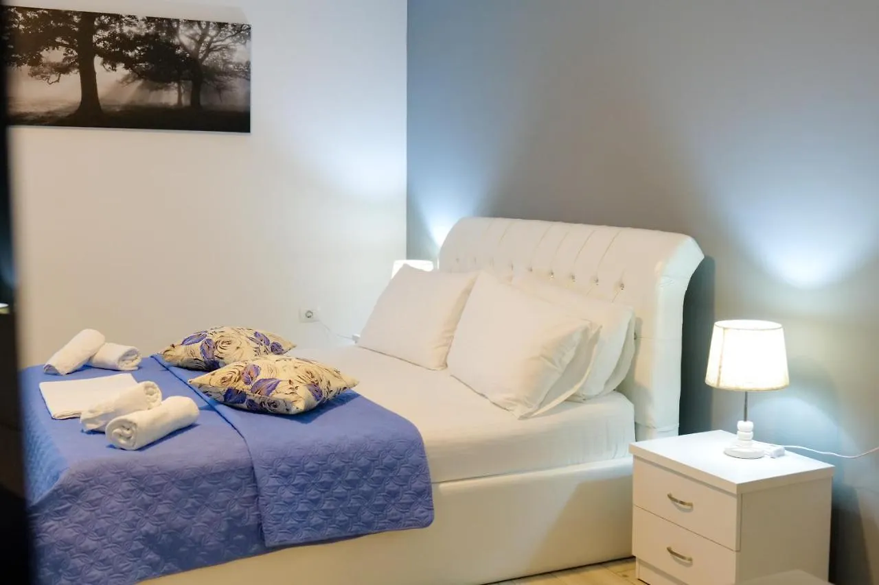 **** Отель Oceanic Overview Suites Саранда Албания