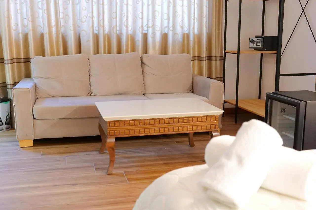 Oceanic Overview Suites Саранда