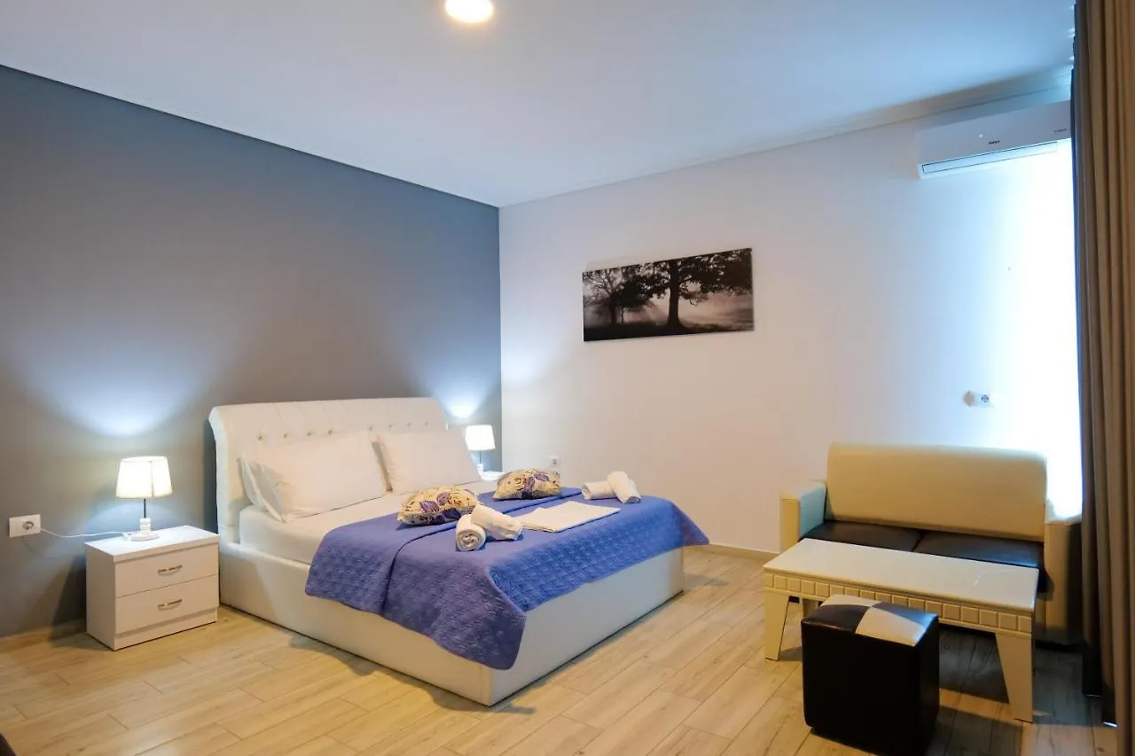 Oceanic Overview Suites Саранда