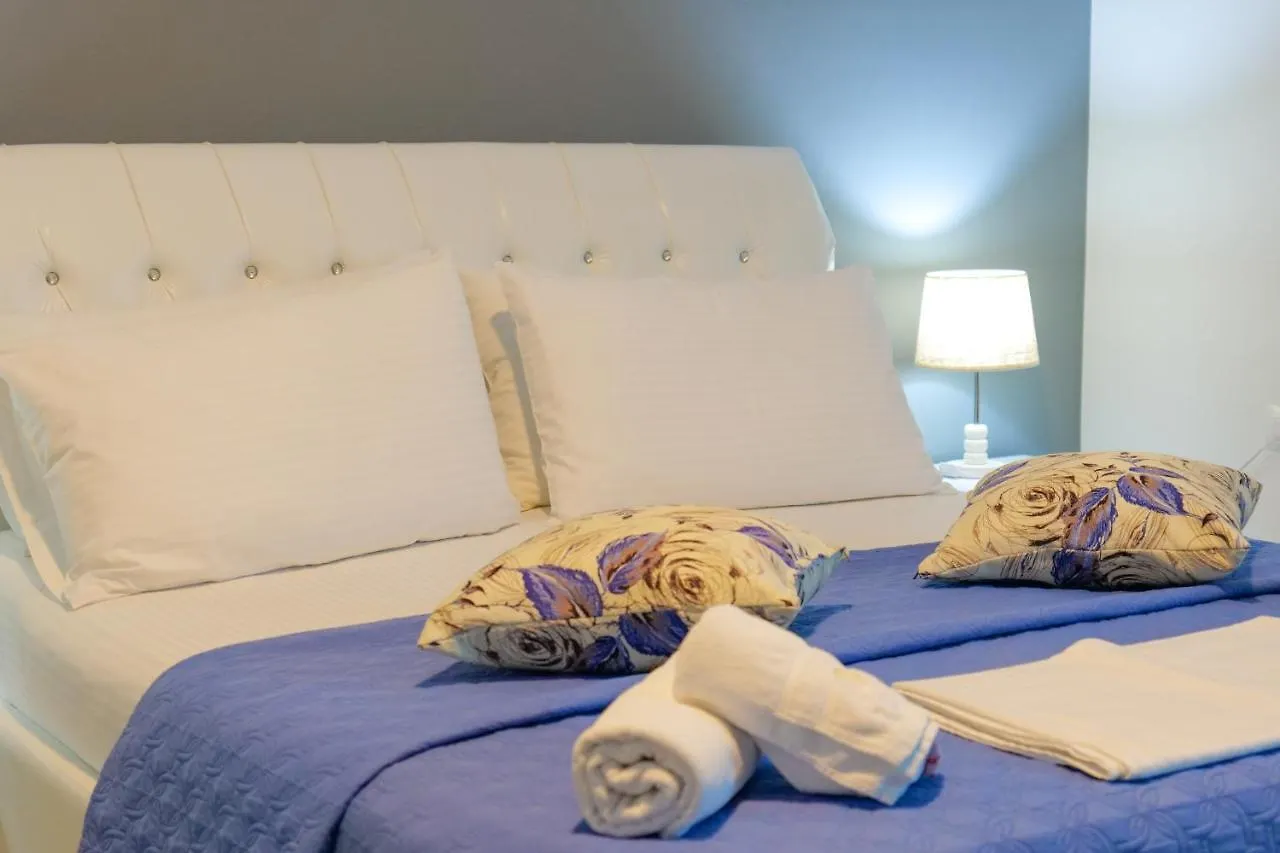 Oceanic Overview Suites Саранда Отель