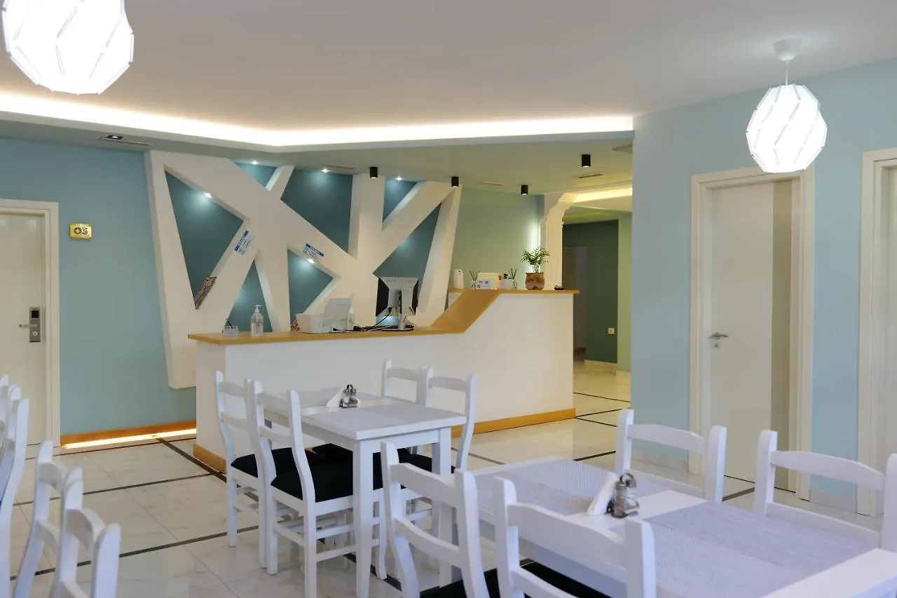Oceanic Overview Suites Саранда